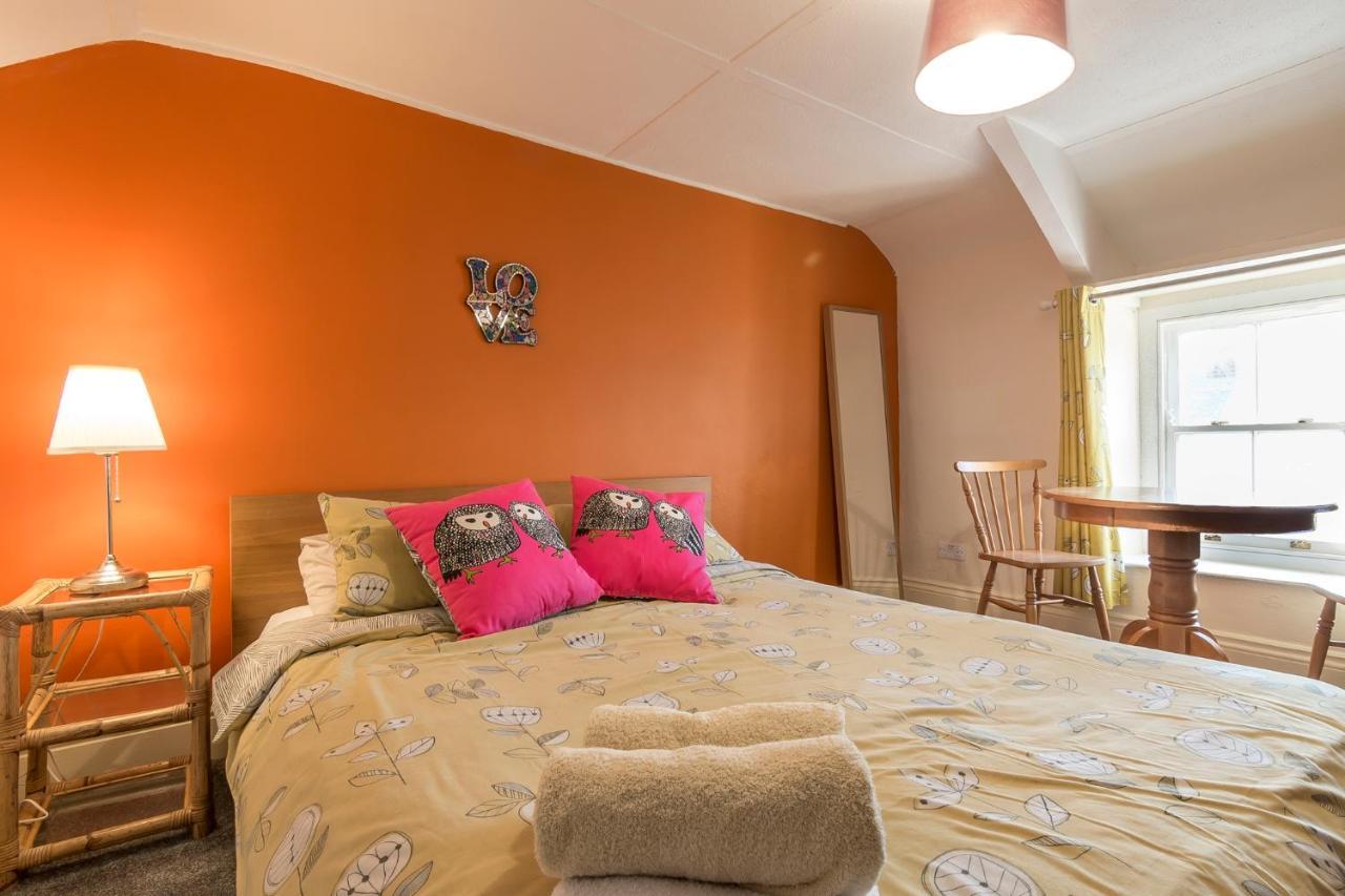 Manorbier Castle Inn Sunset Room Exterior photo
